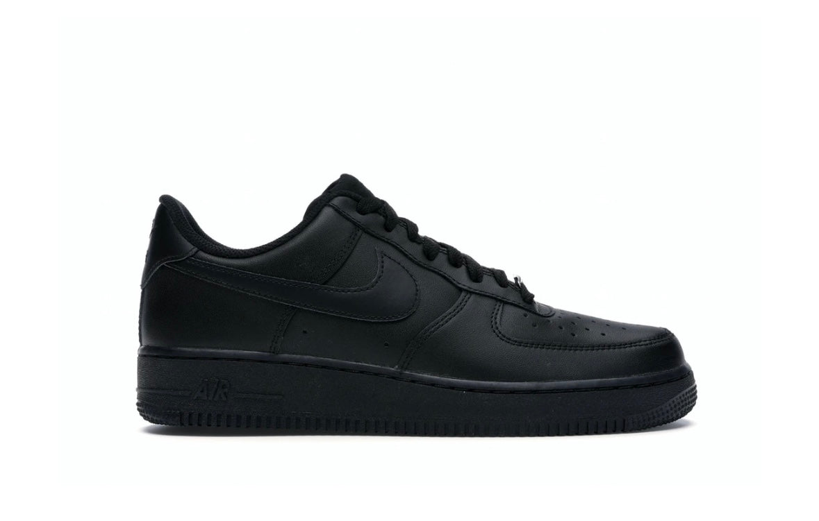 Nike AirForce 1 Low "Triple Black"