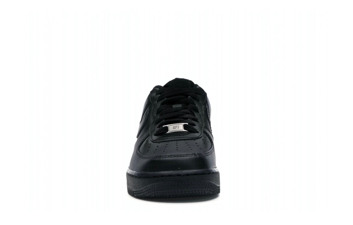 Nike AirForce 1 Low "Triple Black"