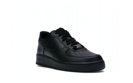 Nike AirForce 1 Low "Triple Black"